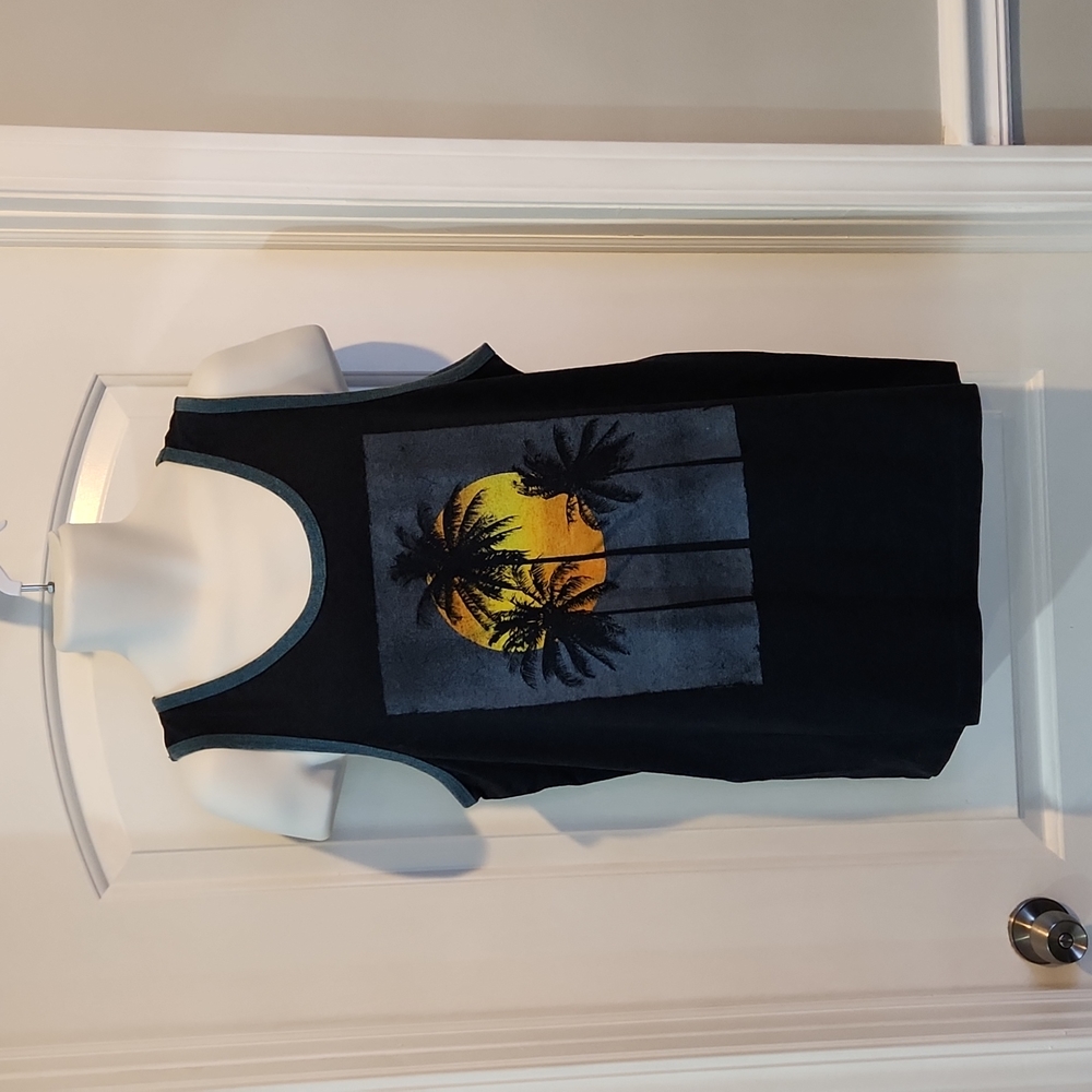 Urban  Pipeline Men's T-shirt  Size Lg